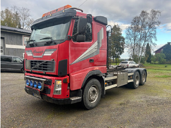 Kamion vetëngarkues VOLVO FH12