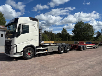 Kamion vetëngarkues VOLVO FH 500