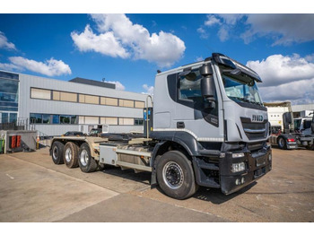 Kamion vetëngarkues Iveco X-WAY 460: foto 2