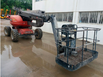 Krah me çernjerë MANITOU 180 ATJ