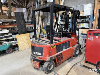 Lizingu i  Forklift Clark CEM 25 Forklift Clark CEM 25: foto 4