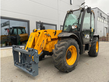 Ekskavator teleskopik JCB