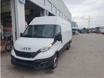 Furgon pasagjerësh IVECO Daily 35s16