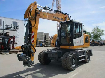 Ekskavator me goma LIEBHERR A 916