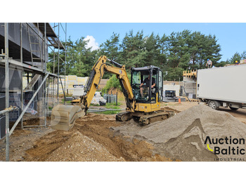 Miniekskavator CATERPILLAR 303CR