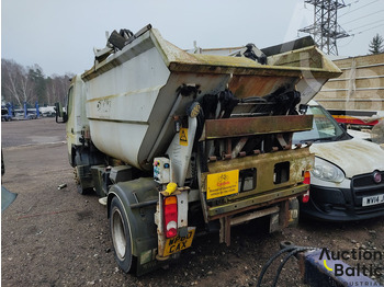 Kamion mbeturinash Mitsubishi Fuso: foto 4