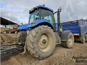 Traktor New Holland T 8040: foto 4 Traktor New Holland T 8040: foto 4