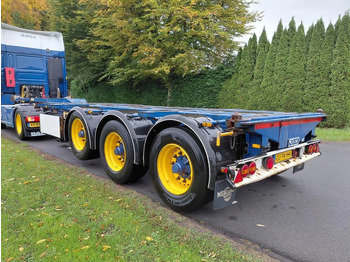 Transportjer kontejnerësh/ Gjysmë rimorkio me karroceri të çmontueshme D-TEC
