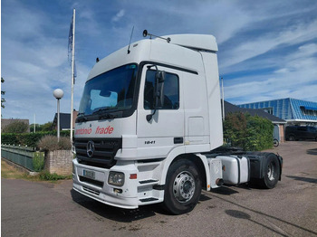 Gjysmë-kamion MERCEDES-BENZ Actros 1841