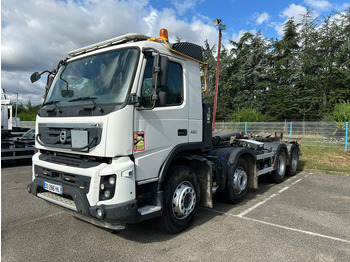 Kamion vetëngarkues VOLVO FMX