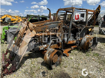 Traktor CASE IH JXU Maxxima