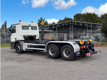 Kamion vetëngarkues MERCEDES-BENZ