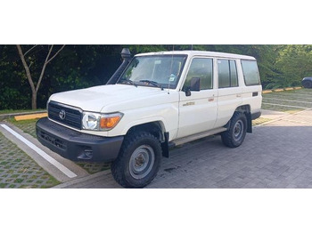 Veturë TOYOTA Land Cruiser
