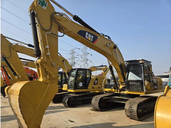 Ekskavator me zinxhirë CATERPILLAR 330D2L