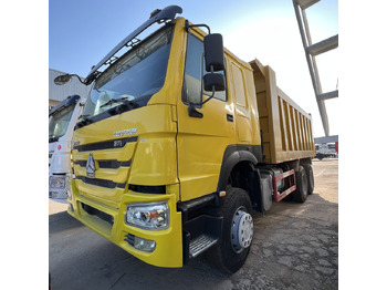 Kamion vetëshkarkues SINOTRUK HOWO