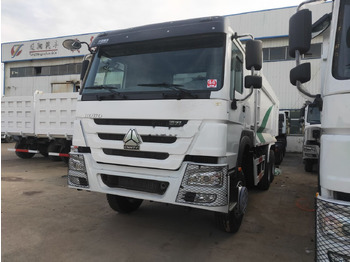 Kamion vetëshkarkues SINOTRUK HOWO