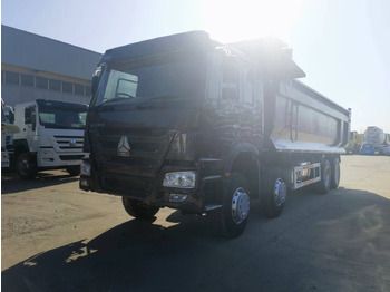 Kamion vetëshkarkues SINOTRUK HOWO