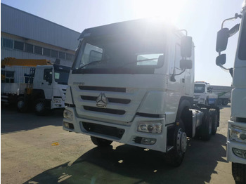 Gjysmë-kamion SINOTRUK HOWO