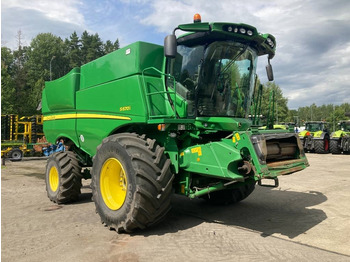 Autokombajnë JOHN DEERE S670