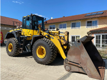 Fadrom me goma KOMATSU WA380