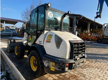 Fadrom me goma Komatsu WA 70-7: foto 3
