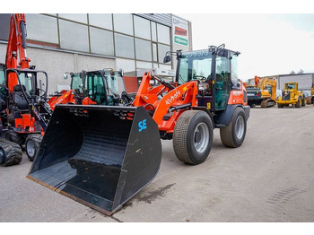 Fadrom me goma i ri Kubota R070 VARUSTELTU: foto 2