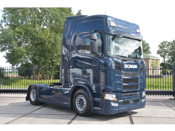 Gjysmë-kamion SCANIA S 450