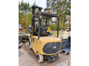 Pirun elektrik Caterpillar EP35K-PAC: foto 4 Pirun elektrik Caterpillar EP35K-PAC: foto 4