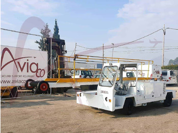 Shirit transportues avionësh EINSA