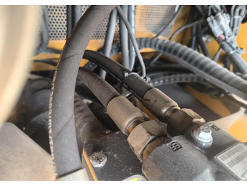 Lizingu i XCMG used XS365IV 36 Ton Vibratory Roller Compacator single drum price XCMG used XS365IV 36 Ton Vibratory Roller Compacator single drum price: foto 2 Lizingu i XCMG used XS365IV 36 Ton Vibratory Roller Compacator single drum price XCMG used XS365IV 36 Ton Vibratory Roller Compacator single drum price: foto 2