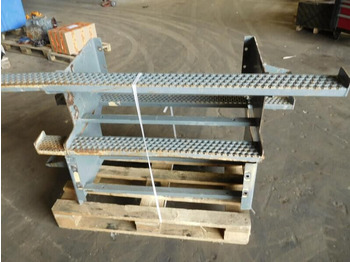 Kabina dhe interier LIEBHERR