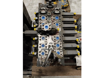 Sistemi hidraulik LIEBHERR