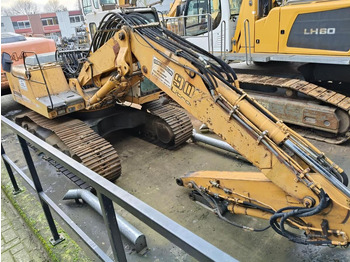 Ekskavator me zinxhirë LIEBHERR R 900