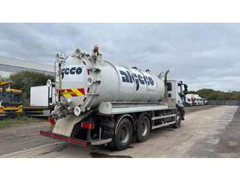 Kamion me vakuum IVECO TRAKKER  360: foto 4
