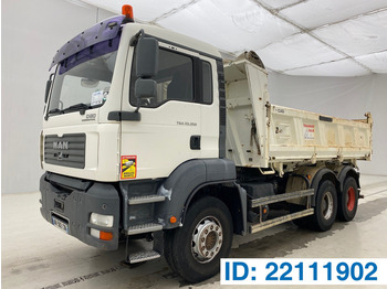 Kamion vetëshkarkues MAN TGA 33.350