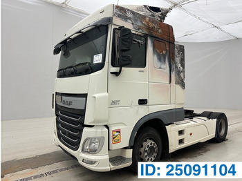 Gjysmë-kamion DAF XF 460