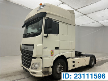 Gjysmë-kamion DAF XF 460