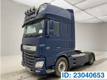 Gjysmë-kamion DAF XF 106 460
