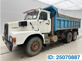 Kamion vetëshkarkues VOLVO N10