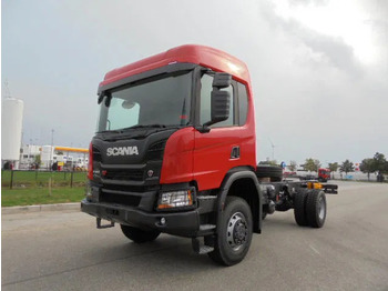 Kamion vetëshkarkues SCANIA P 450