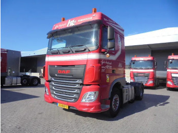 Gjysmë-kamion DAF XF 440