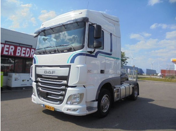 Gjysmë-kamion DAF XF 440