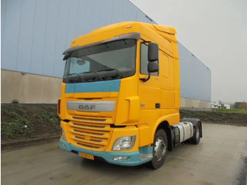 Gjysmë-kamion DAF XF 440