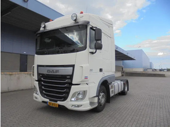 Gjysmë-kamion DAF XF 440