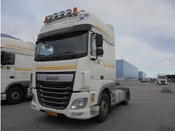 Gjysmë-kamion DAF XF 440