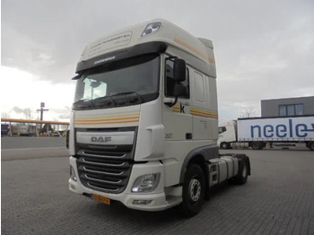 Gjysmë-kamion DAF XF 440