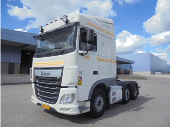 Gjysmë-kamion DAF XF 460