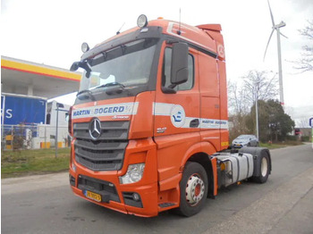 Gjysmë-kamion MERCEDES-BENZ Actros 1842
