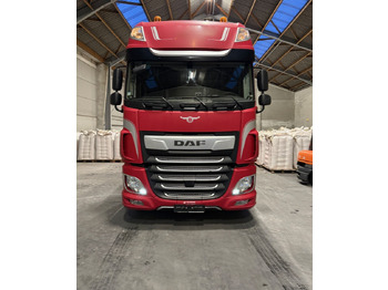 Gjysmë-kamion DAF XF 480