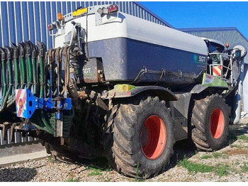 Shpërndarës plehu CLAAS Xerion 4000